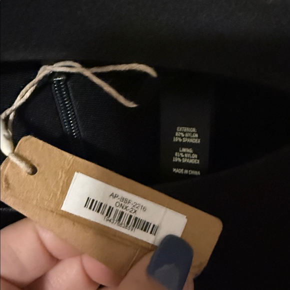 SKIMS nwt plus size 2x Black Long Sleeve Bodycon Jumpsuit Sculpting Slimming - Picture 3 of 4